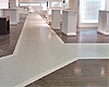 Pasillos y terminaciones con pavimento de PVC.
